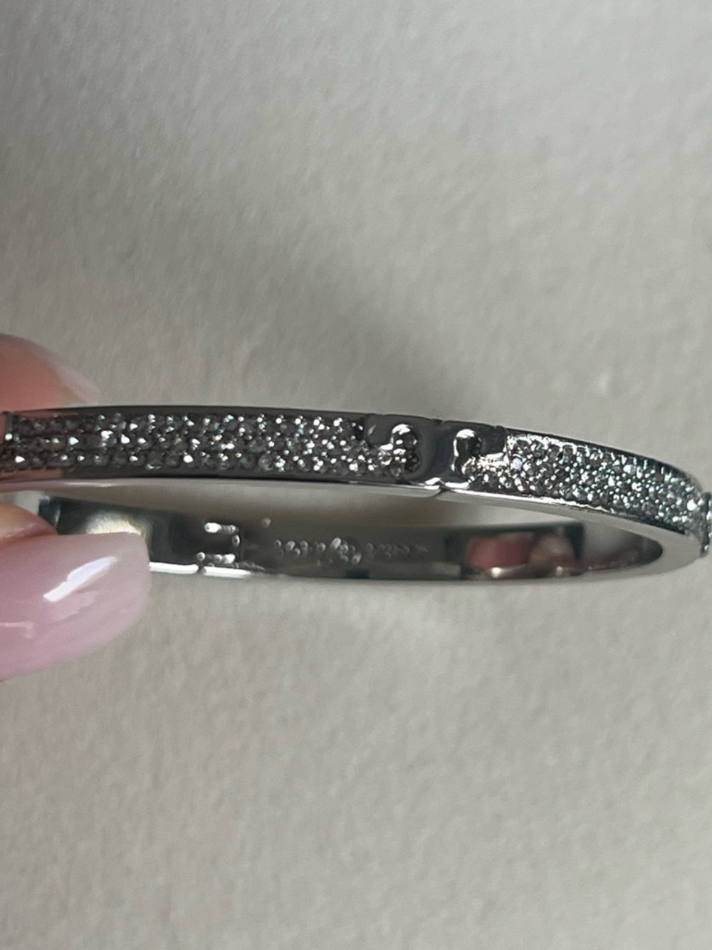 Tory Burch Serif-T Pavé Hinged Bracelet silver tone with crystal stones